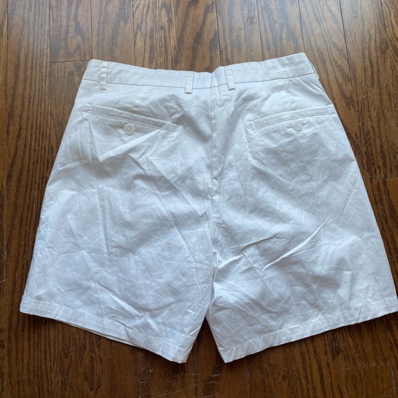 Men’s Shorts - Picture 2 of 3